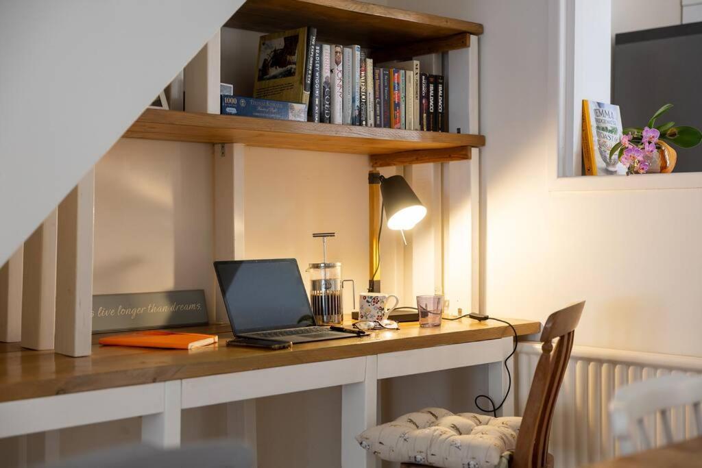 Pure B - Welcoming Bath City 3 Bed House Free Parking & Wifi Exterior foto